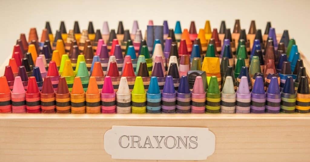 3 inches crayons